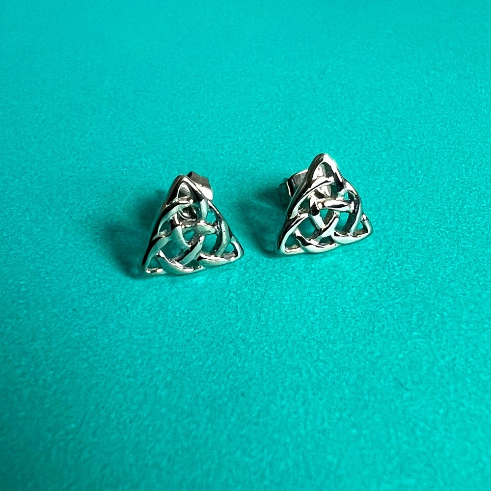 925 Sterling Silver Triquetra Trifecta Celtic Earring Studs New